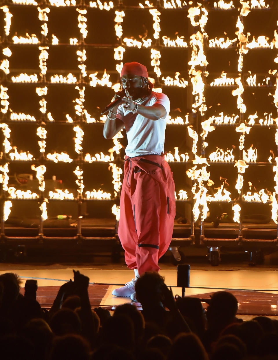 Kendrick Lamar performs onstage during the 2017 MTV Video Music Awards at The Forum on Aug. 27, 2017 in Inglewood, California.&nbsp;