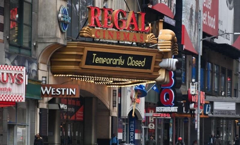 著名的百老匯音樂劇，一直以來為紐約賺進大筆觀光財，但恢復演出仍路迢迢。（翻攝自Deadline Hollywood推特）