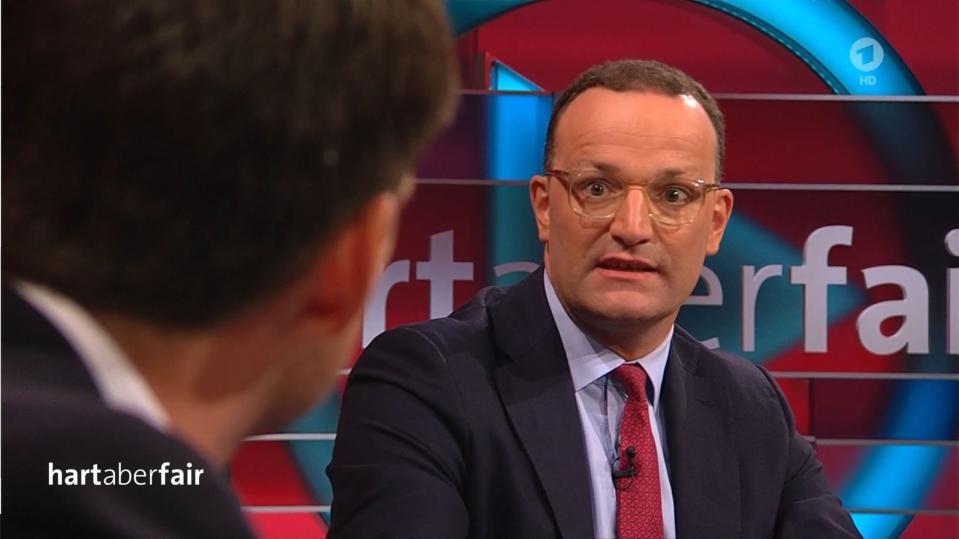 "Wirtschafts- und Finanzminister streiten wie die Kesselflicker": Jens Spahn attackiert bei "hart aber fair" die Wirtschaftspolitik der Ampel. (Bild: ARD)