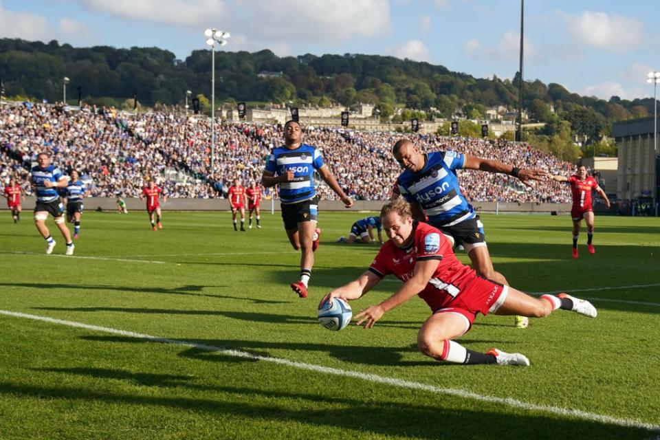 Max Malins scores for Saracens (David Davies/PA) (PA Wire)