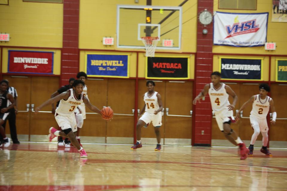 Lundy gets a steal and hustles up court for a coast-to-coast layup.