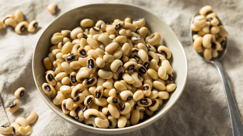 bowl of black-eyed peas