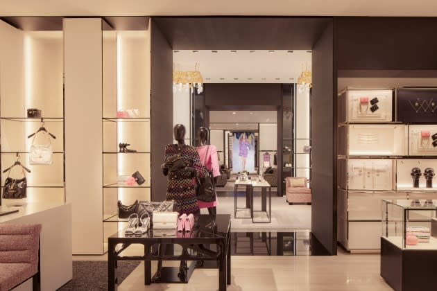 Chanel Opens Boutique at The Shops at Crystals in Las Vegas