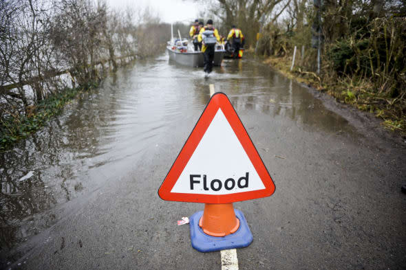 october uk weather forecast: rain, floods and cooler temperatures