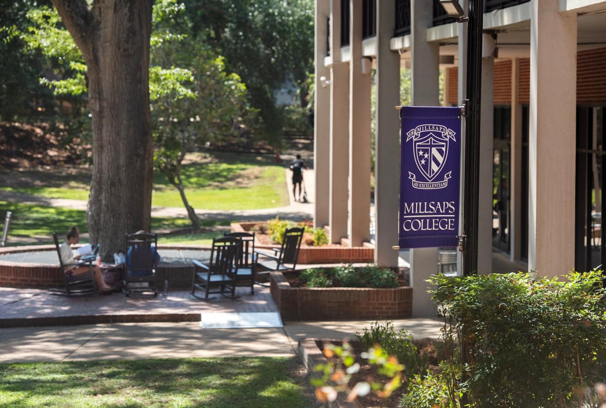 Millsaps College students work in and mill around The Bowl on Millsaps' Jackson campus on Tuesday, Sept. 19, 2023. Millsaps has been rated as the top liberal arts college in the state, coming in at 124 in the U.S. News and World Report 2024 National Liberal Arts Colleges rankings.