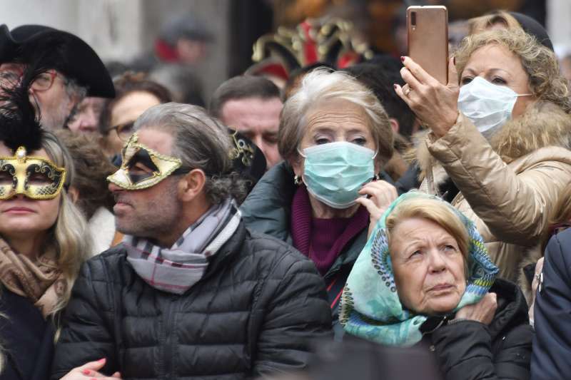 武漢肺炎：義大利北部嚴防疫情擴大，威尼斯嘉年華會提早2天結束（AP）