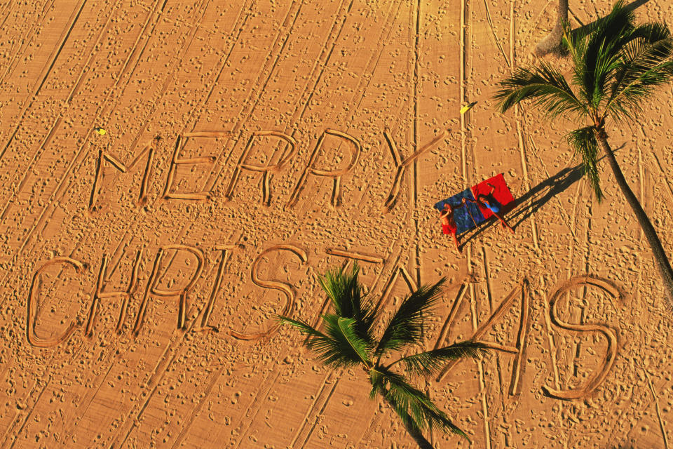 Frohe Weihnacht unter Palmen – bei heißen Temperaturen ist es nicht so leicht, in weihnachtliche Stimmung zu kommen. (Bild: ddp Images)