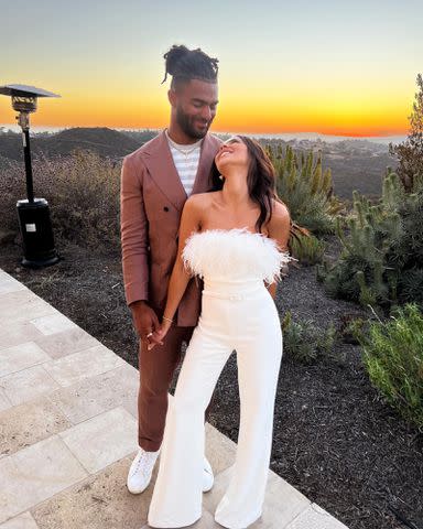 <p>Sydney Warner Instagram</p> Fred Warner and Sydney Warner take a picture at sunset