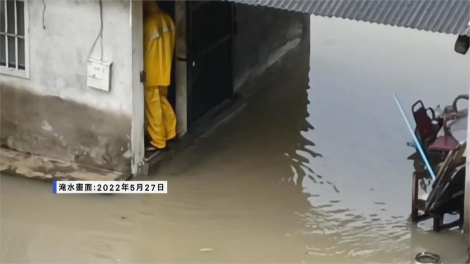 瞬間雷雨 拱天宮積水　彰化伸港抽水機備戰！