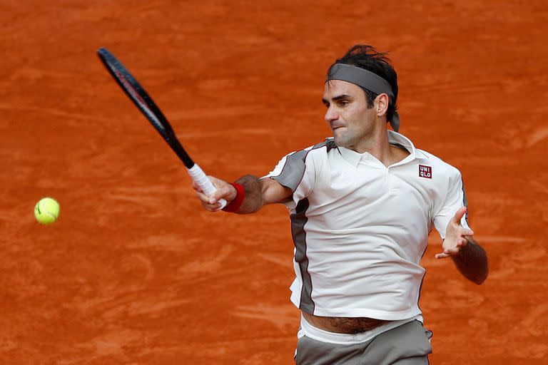 Roger Federer, en acción en Roland Garros