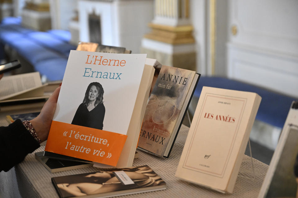 Books by French author Annie Ernaux is displayed following the announcement of the 2022 Nobel Prize in Literature, in Borshuset, Stockholm, Sweden, Thursday, Oct. 6, 2022. The 2022 Nobel Prize in literature was awarded to French author Annie Ernaux, for “the courage and clinical acuity with which she uncovers the roots, estrangements and collective restraints of personal memory,” the Nobel committee said. (Henrik Montgomery/TT News Agency via AP)