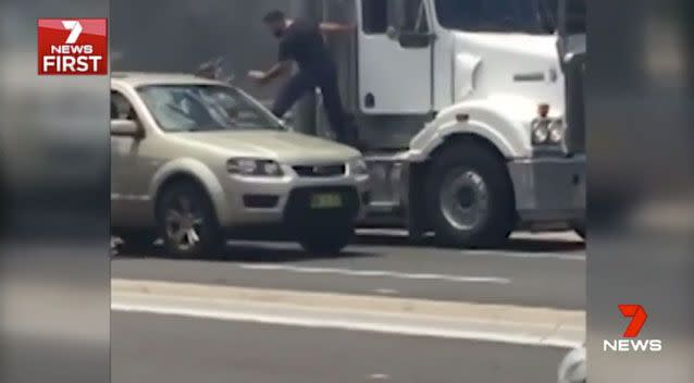 During the scuffle, the truck driver dropped his phone on to the street and the other man 