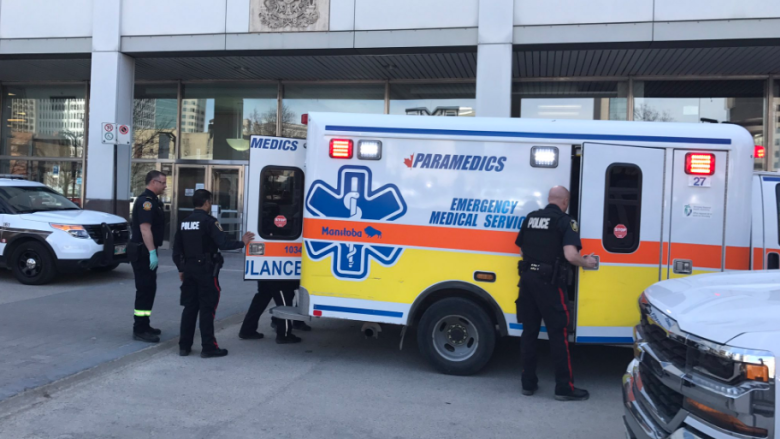 Man asked to drop weapon 14 times before police shot him in downtown skywalk: IIU