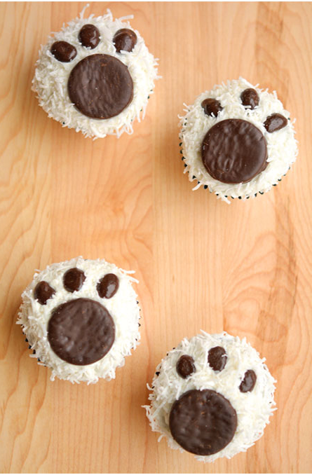 Polar Bear Paw Cupcakes