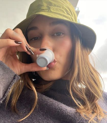 <p>Instagram <a href="https://www.instagram.com/p/CWTnIpcPVvT/?img_index=3" data-component="link" data-source="inlineLink" data-type="externalLink" data-ordinal="1">@haileybieber</a></p>