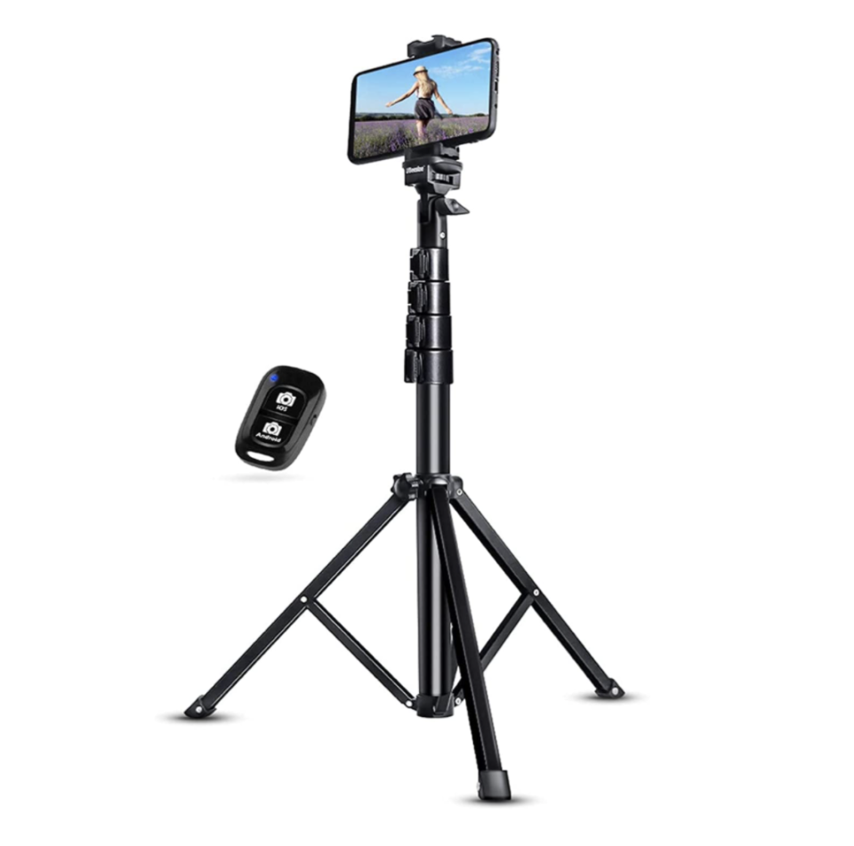 UBeesize Selfie Stick Tripod (Photo via Amazon)