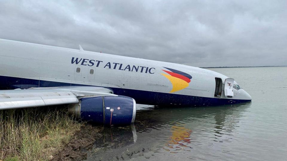 The West Atlantic plane ended up in the lake on Saturday 24 September (Bureau d'Enquetes et d'Analyses)