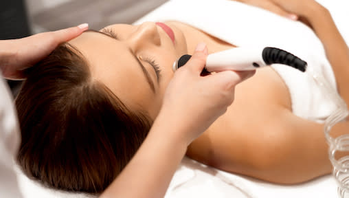 The Best Non-Invasive Facial Treatments in Singapore For Brighter, Healthier Looking Skin