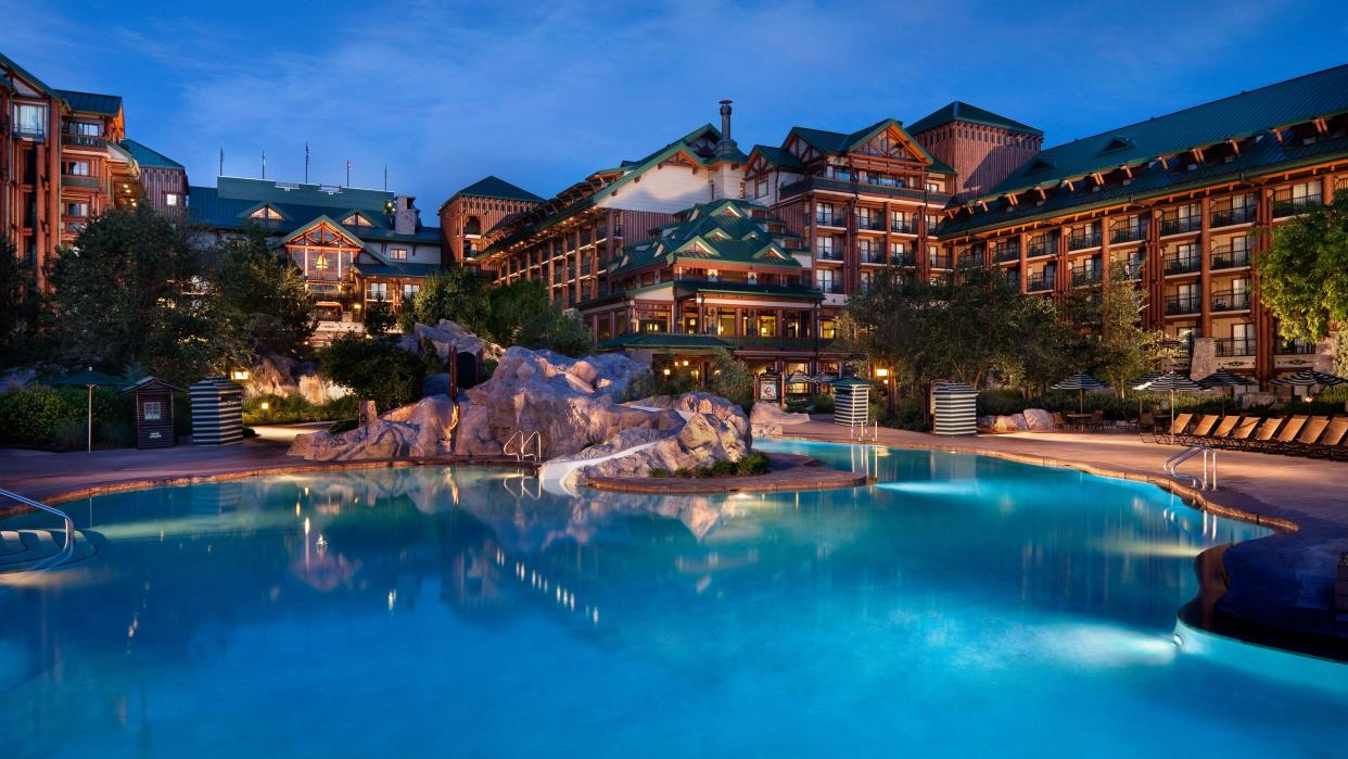 While both resorts evoke the outdoors, Disney's Wilderness Lodge should not be confused with Fort Wilderness.
