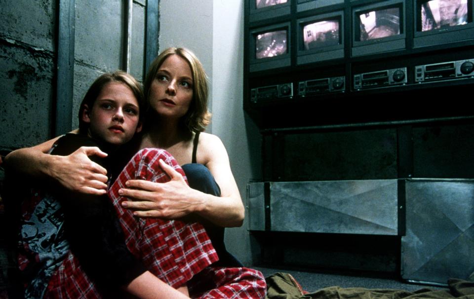 Stewart and Jodie Foster in <em>Panic Room</em>. (Photo: Merrick Morton/courtesy Everett Collection)