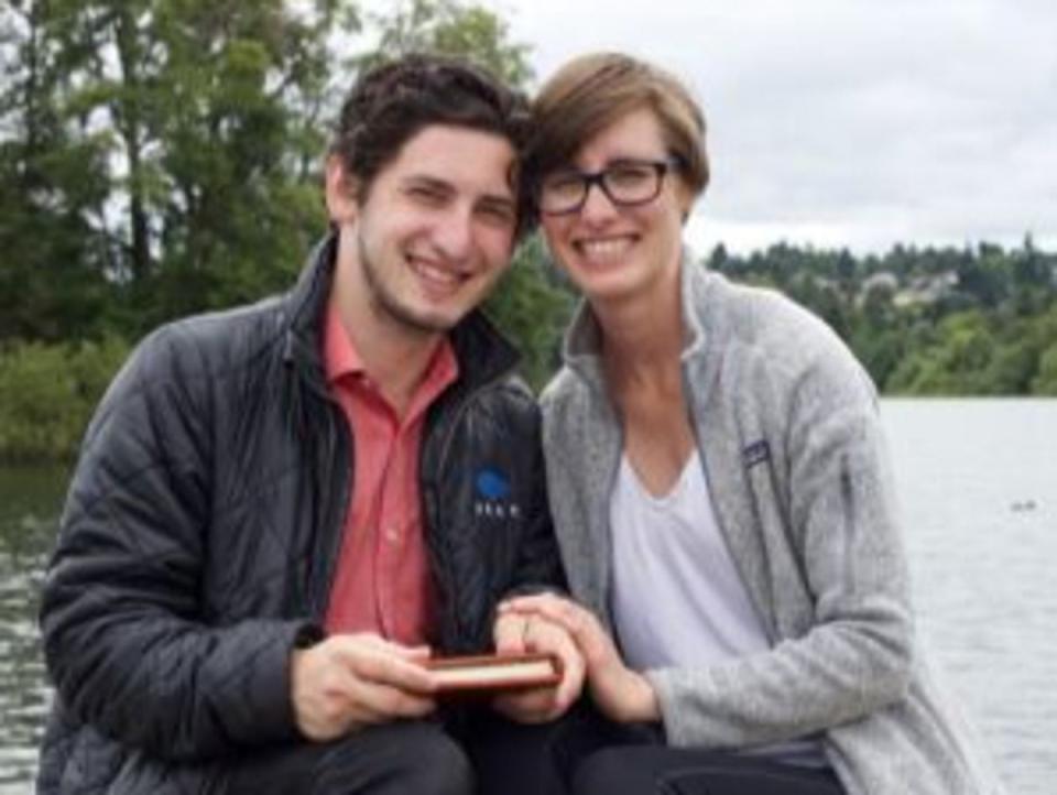 Zachary Cohn and Lauryl Zenobi bought a home in Seattle not knowing it didn’t have an internet connection (Zachary Cohn / Ars Technica)