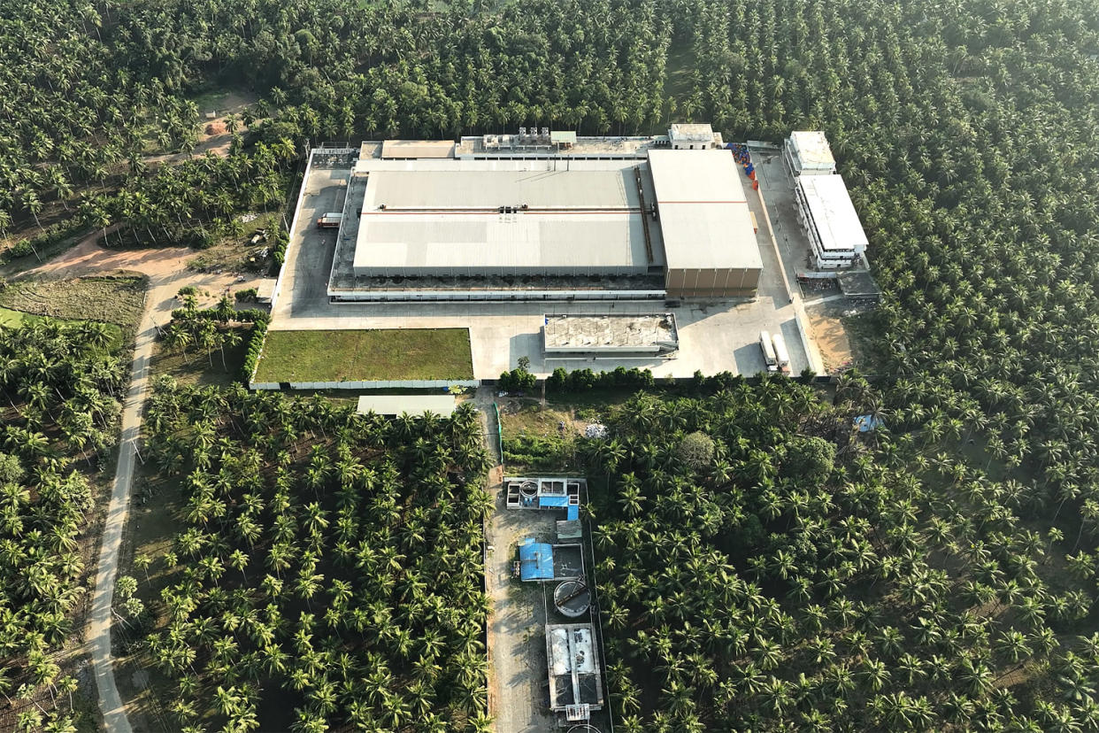 Choice Canning’s shrimp processing plant in Amalapuram, India. (Ben Blankenship / The Outlaw Ocean Project)