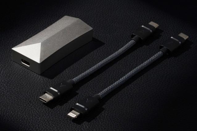 Astell&Kern's latest mobile DAC gets dual outputs, AKM chip