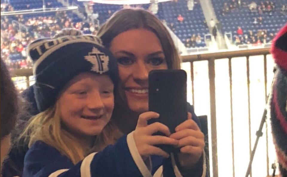 Stacey and her daughter, Jordyn, snap a selfie at the CWHL's Clarkson Cup. (Photo: @staceyjordyn)