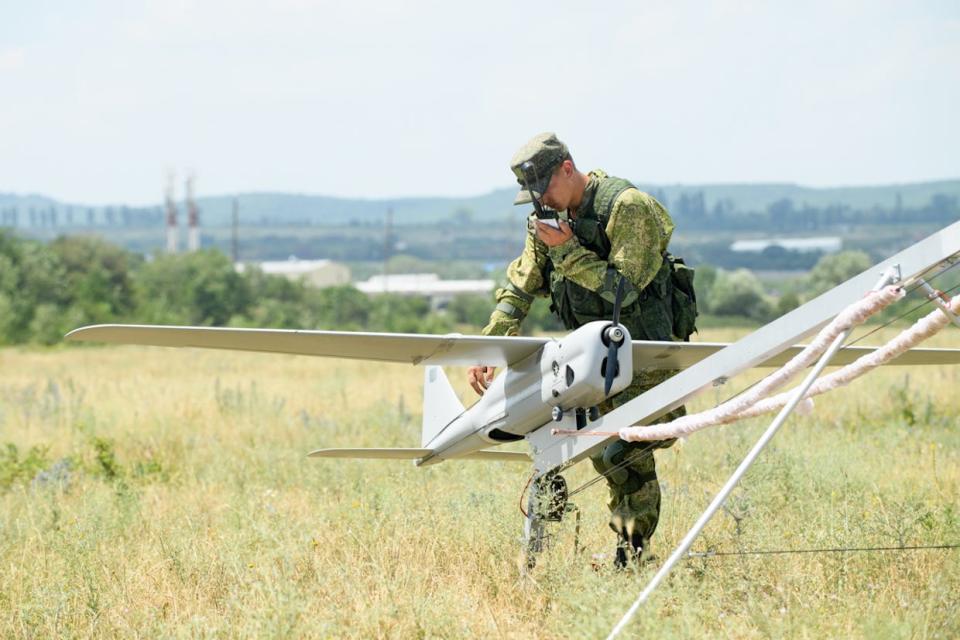 Russian troops use Orlan-10 drone