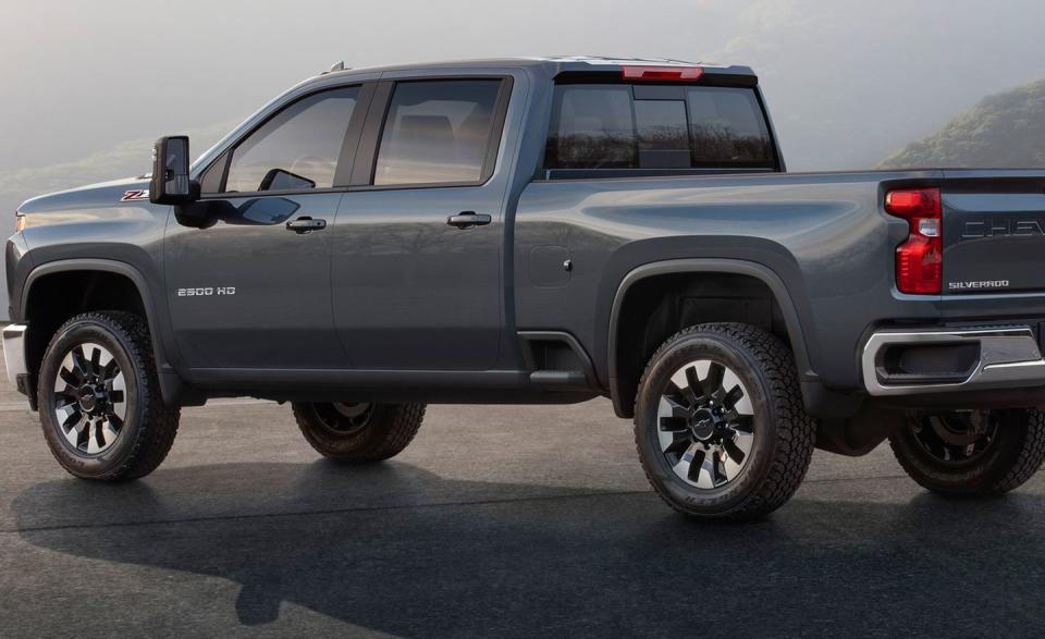 <p>At the rear, similarities to the 1500 are more pronounced, but the tailgate is less chiseled, and the bed itself is boxier. According to Chevy, the HDs have a taller seating position and three additional inches of legroom compared to the 1500.</p>