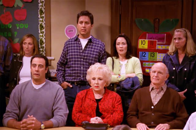 CBS 'Everybody Loves Raymond' stars Brad Garrett, Ray Romano, Doris Roberts, Patricia Heaton and Peter Boyle.