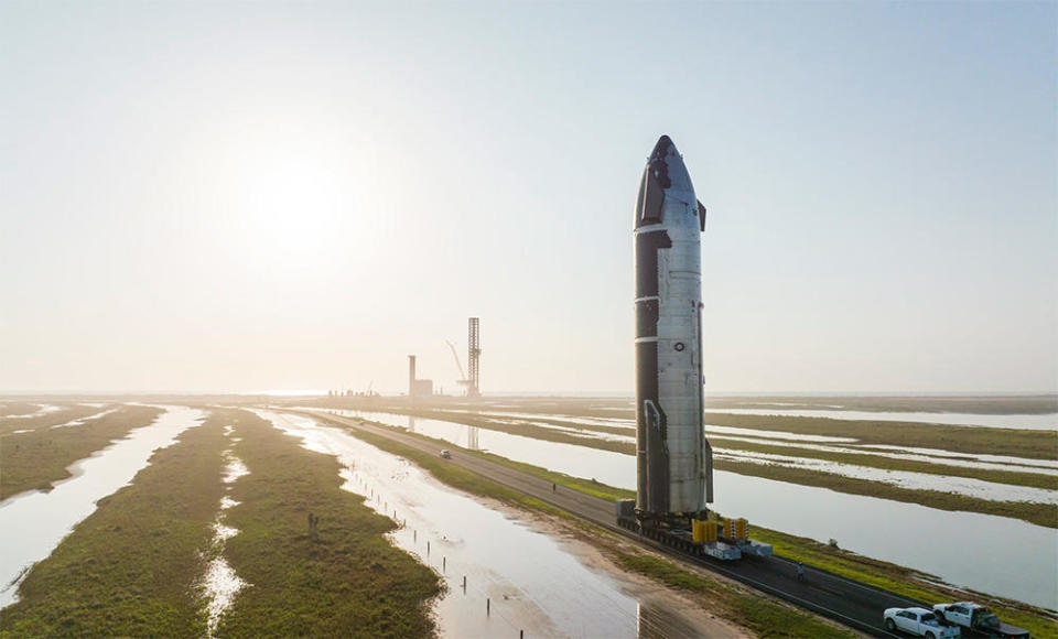 A SpaceX Starship is rolled to the launch complex near Boca Chica, Texas, for testing. / Credit: SpaceX