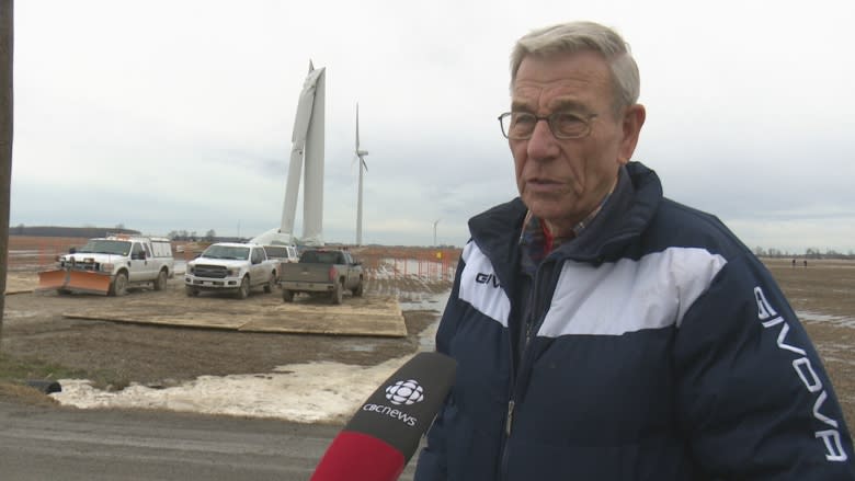 Wind turbines shut down amid investigation into collapse