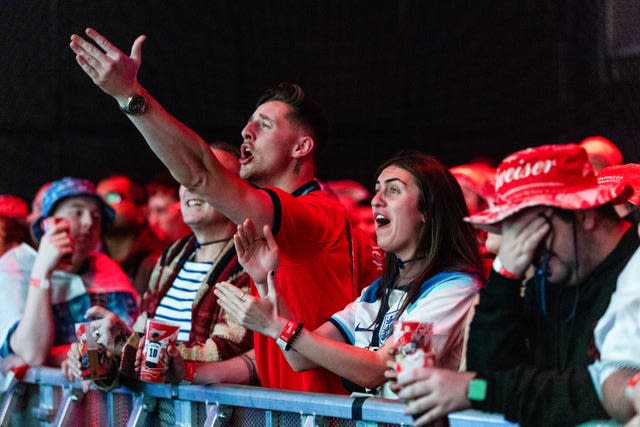 Fans watch England v USA – FIFA World Cup 2022