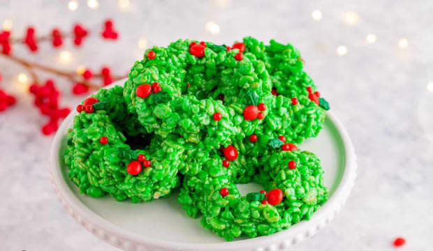 <p><a href="https://www.thecountrycook.net/rice-krispies-christmas-wreaths/" rel="nofollow noopener" target="_blank" data-ylk="slk:The Country Cook;elm:context_link;itc:0;sec:content-canvas" class="link ">The Country Cook</a></p>