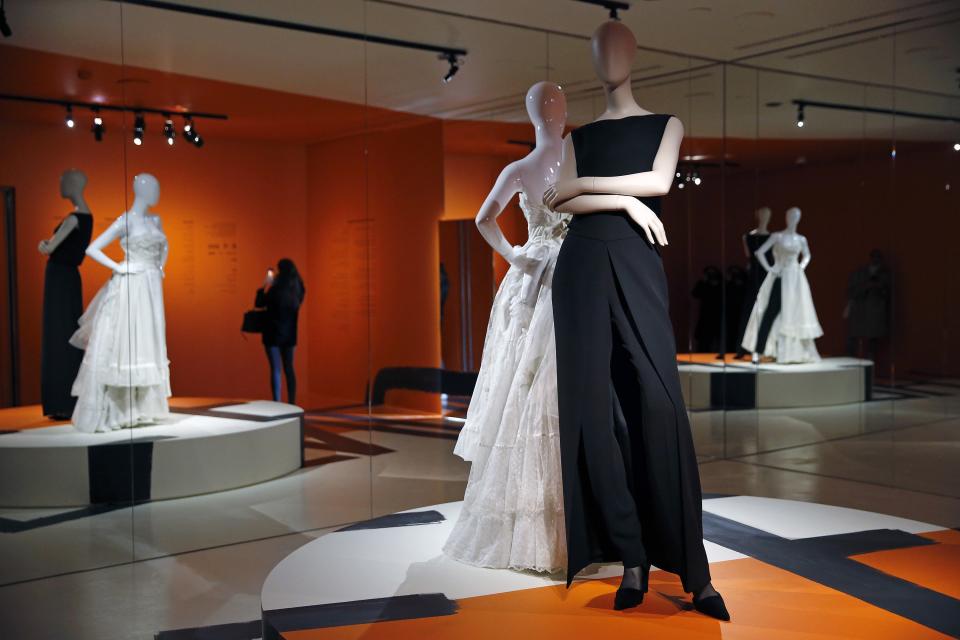 <h1 class="title">Margiela x Hermes Exhibit</h1><cite class="credit">Photo: Getty Images</cite>