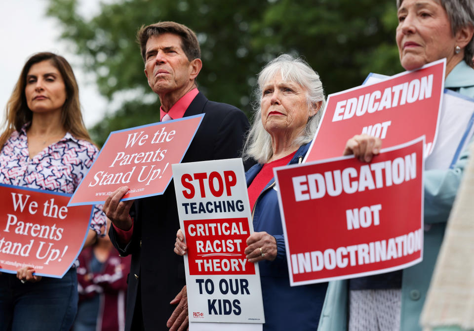 Opponents of critical race theory protest outside of the Loudoun County School Board headquarters, in Ashburn, Virginia, June 22, 2021.<span class="copyright">Evelyn Hockstein–Reuters</span>