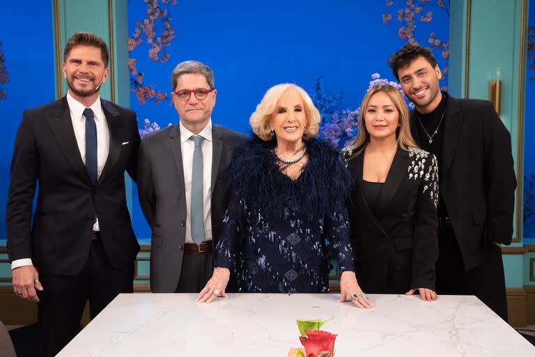 Sebastián Vignolo, Jorge Tartaglione, Karina La princesita y Lizardo Ponce fueron los invitados de Mirtha en su último programa