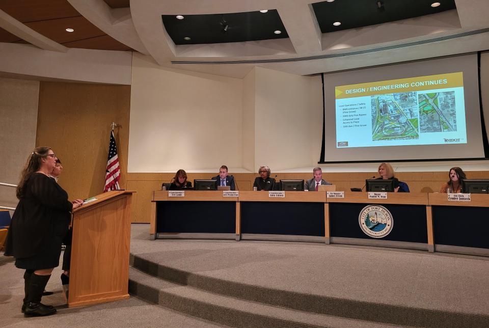 Carrie Warren, project manager for the Blue Water Bridge Plaza expansion, addresses Port Huron City Council members on Monday, Nov. 28, 2022, in the meeting room of the Municipal Office Center.