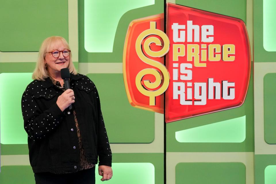 <h1 class="title">Donna Kelce, The Price is Right at Night.jpg</h1><cite class="credit">Michael Yarish/CBS</cite>