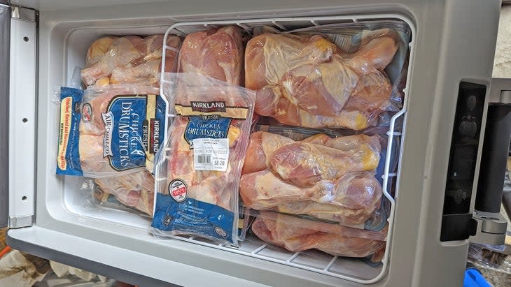 <span class="article__caption">28 one-pound packs of chicken drumsticks from Costco. In addition to livers, eggs, sardines, vitamins, and probiotics, this diet works out cheaper than mid-tier kibble, and is sourced from human-quality ingredients complete with their strong safety protections. </span>