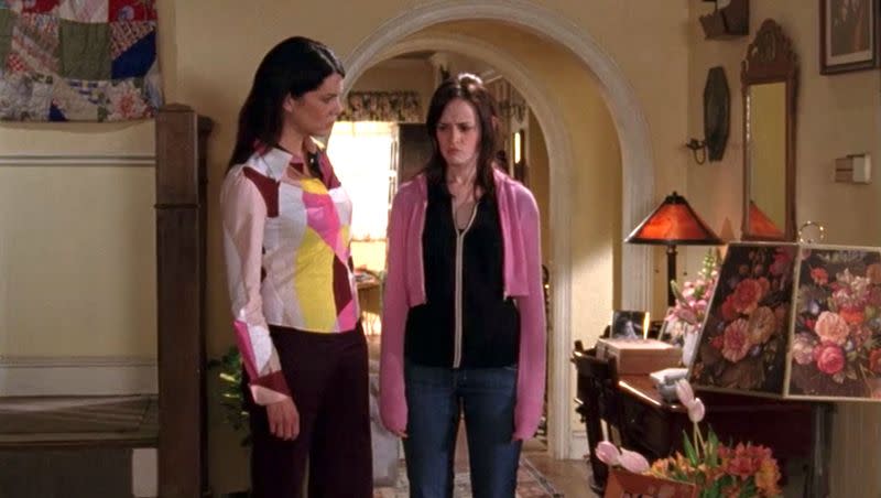 <p> Rory&apos;s face = us while trying to understand&#xA0;Lorelai&apos;s shirt. </p>