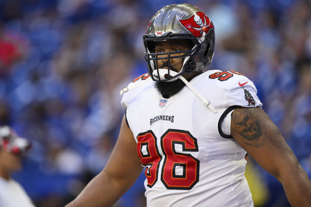 WATCH: Bucs DL Akiem Hicks mic'd up vs. Seahawks