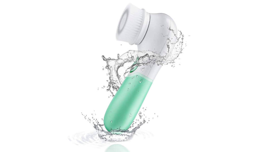 Meidong Facial Cleansing Brush (Photo: Amazon)