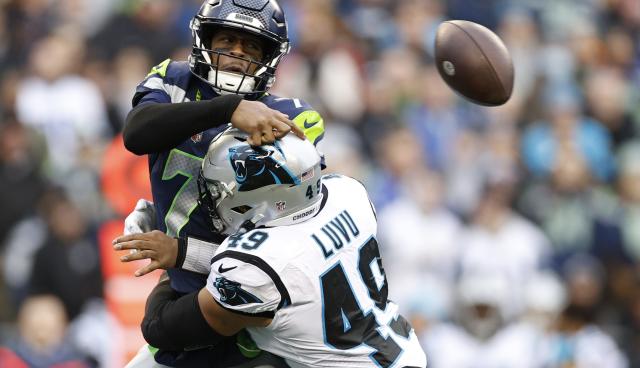 Seattle Seahawks: Dud and Stud of week 12 - Carolina