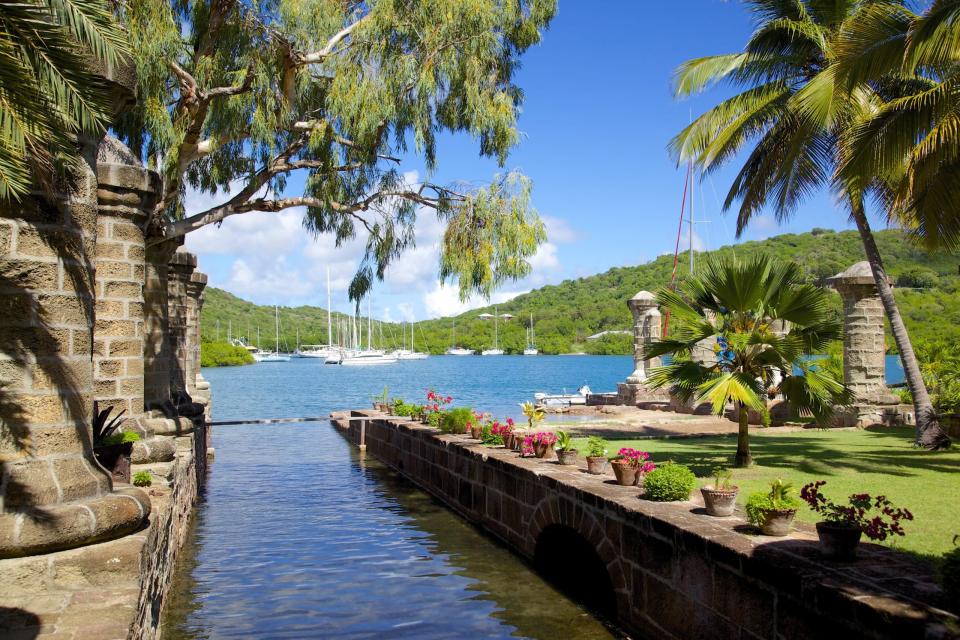 Nelson's Dockyard: Wo Geschichte zum Leben erwacht – Entdeckt die maritime Vergangenheit und den Charme dieses historischen Juwels in der Karibik. - Copyright: picture alliance / robertharding | Frank Fell