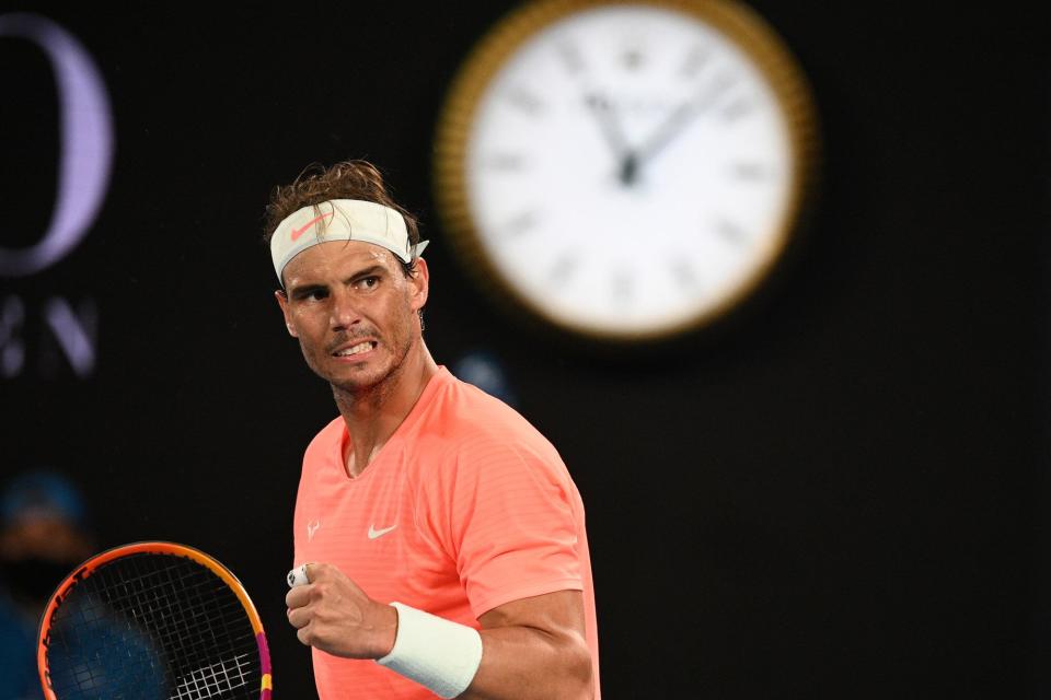 Rafael Nadal, de España, celebra después de ganar su tercer partido individual masculino de la ronda contra Cameron Norrie del Reino Unido el día 6 del Abierto de Australia
