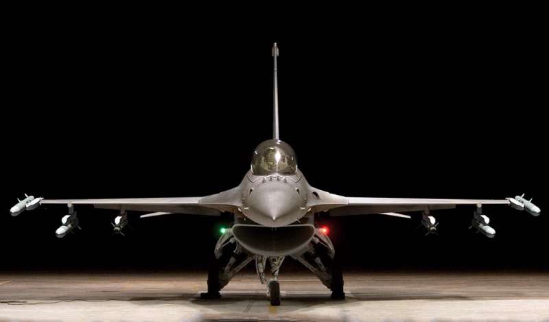 F-16V屬具極大威嚇作用的攻勢機種，有助改善兩岸戰力比失衡現象。（翻攝自Lockheed Martin官網）
