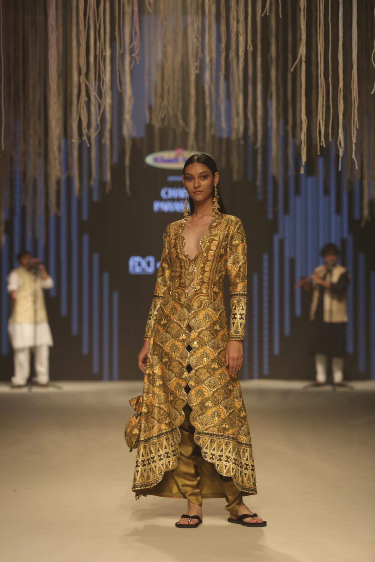 Fashion Week in India Plays Up Sustainability Strengths of Traditional Khadi Fabric