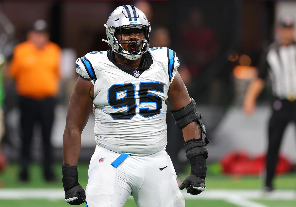 Panthers sign Pro Bowl DT Derrick Brown to four-year,  million contract extension